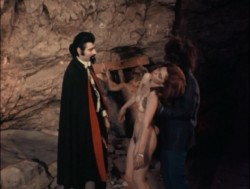 Dracula: The Dirty Old Man (Better Quality) (1969) screenshot 5